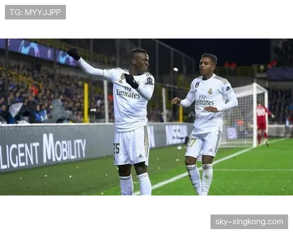 坎塞洛vs维尼修斯：边路攻防极限对抗中的突破效率与角色制约解析